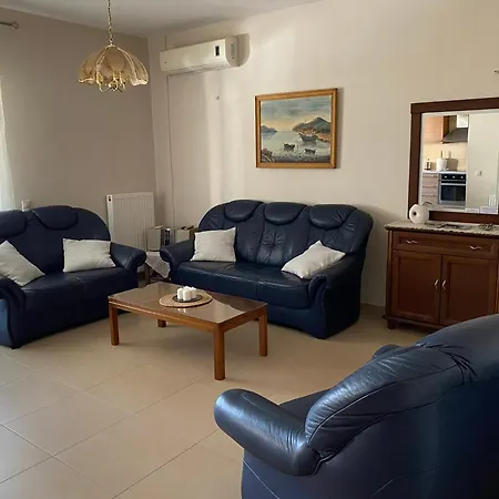 Trikala City Apartment 트리칼라